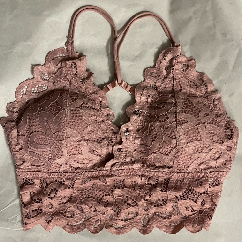 LOVE TREE LACE BRALETTE